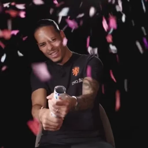 🖤 Стикер «Virgil van Dijk» для Telegram
