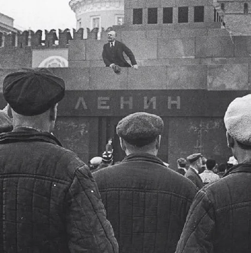 🤔 Стикер «Владимир Ильич Ленин» для Telegram