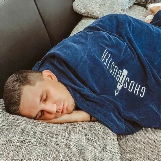 😴 Стикер «Все по Маслу» для Telegram