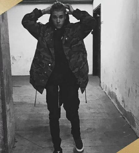 ⚡️ Стикер «Justin Bieber» для Telegram