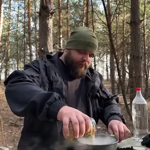 🍖 Стикер «Выживалово» для Telegram