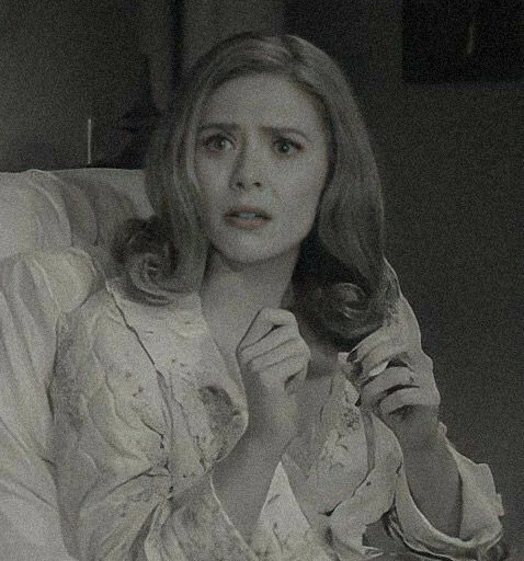 😟 Стикер «Elizabeth Olsen/Wanda Maximoff» для Telegram