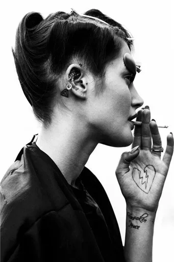 🥺 Стикер «Wanna smoke» для Telegram