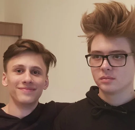 😗 Стикер «DangerLyoha» для Telegram