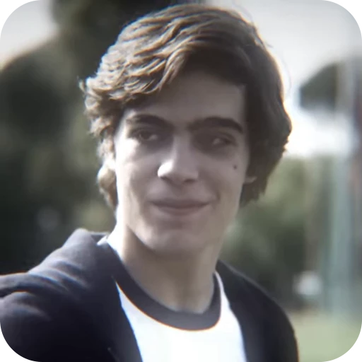 🌟 Стикер «Niccolo Govender» для Telegram