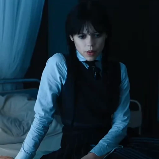 🕷️ Стикер «wednesday addams» для Telegram