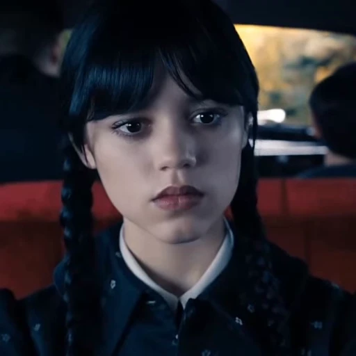 🕷️ Стикер «wednesday addams» для Telegram