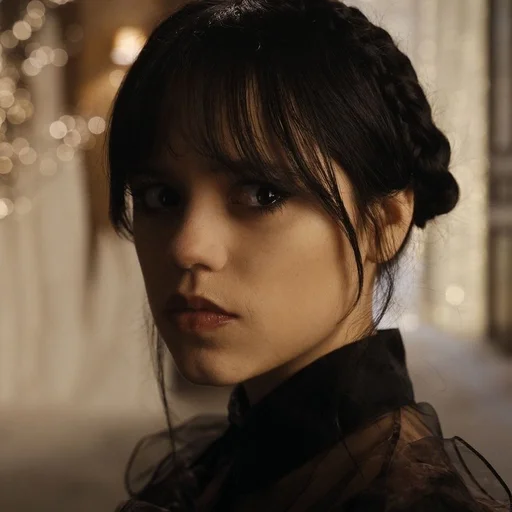 🔭 Стикер «Wednesday Addams» для Telegram