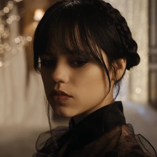 🔭 Стикер «Wednesday Addams» для Telegram