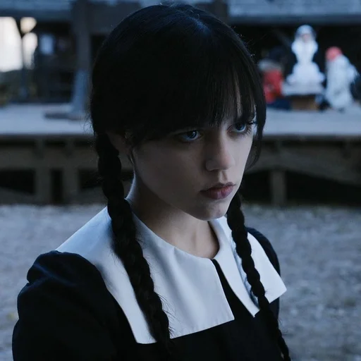 🔭 Стикер «Wednesday Addams» для Telegram