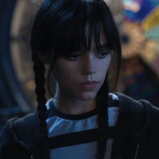 🔭 Стикер «Wednesday Addams» для Telegram