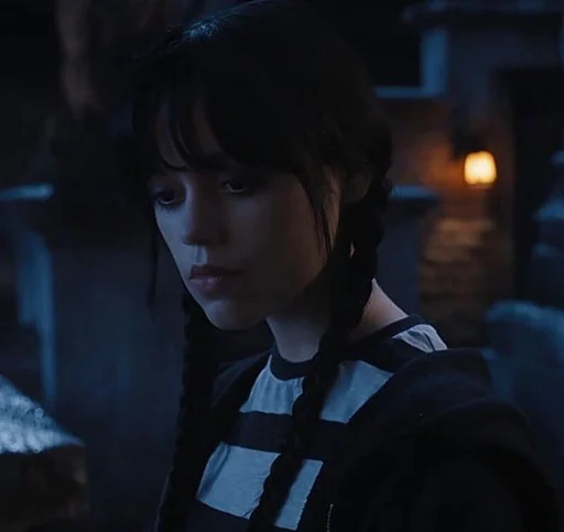 🔭 Стикер «Wednesday Addams» для Telegram