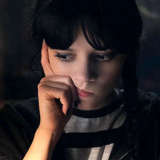 📼 Стикер «Wednesday Addams» для Telegram