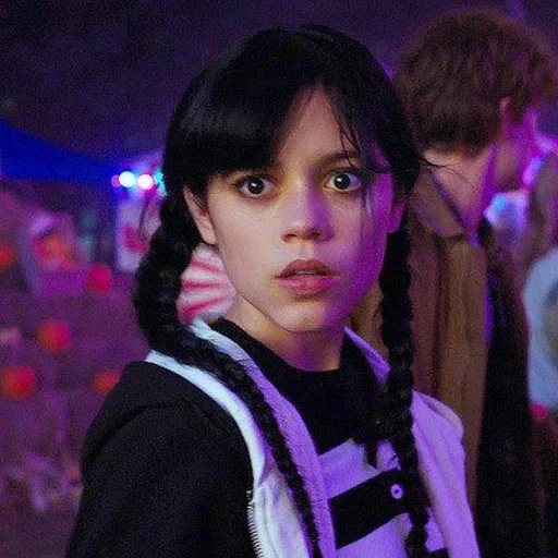 🔭 Стикер «Wednesday Addams» для Telegram