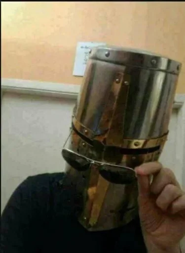 👀 Стикер «CRUSADER MEMES» для Telegram