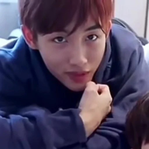 🍣 Стикер «winwin 5» для Telegram