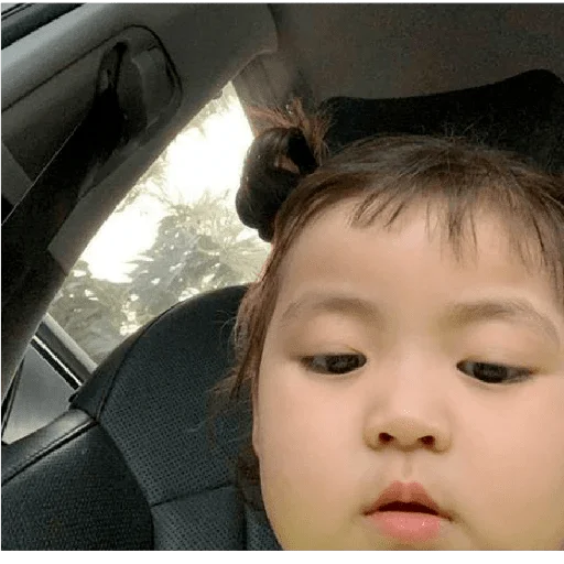 😐 Стикер «LOHEE» для Telegram