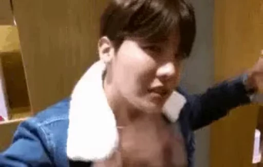 😘 Стикер «With BTSnewpack 20 22» для Telegram