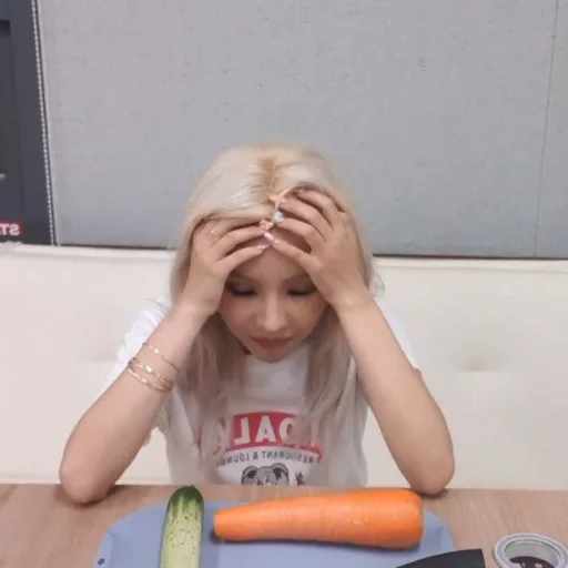 Стикерпак (G) I-DLE для Telegram