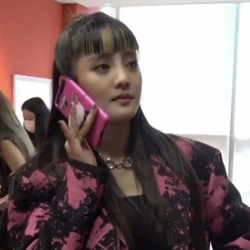 😎 Стикер «(G) I-DLE» для Telegram
