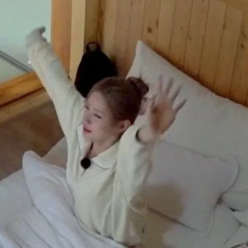 🥱 Стикер «(G) I-DLE» для Telegram