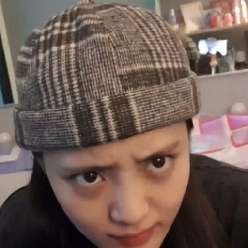 🤨 Стикер «(G) I-DLE» для Telegram