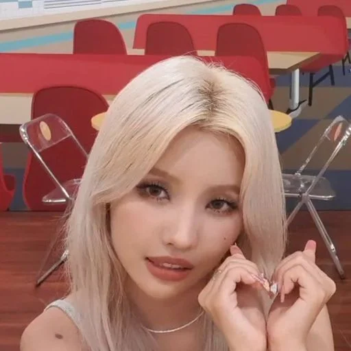 💗 Стикер «(G) I-DLE» для Telegram