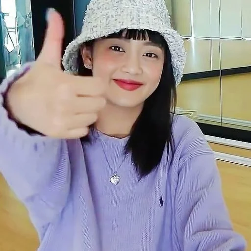 👍 Стикер «(G) I-DLE» для Telegram