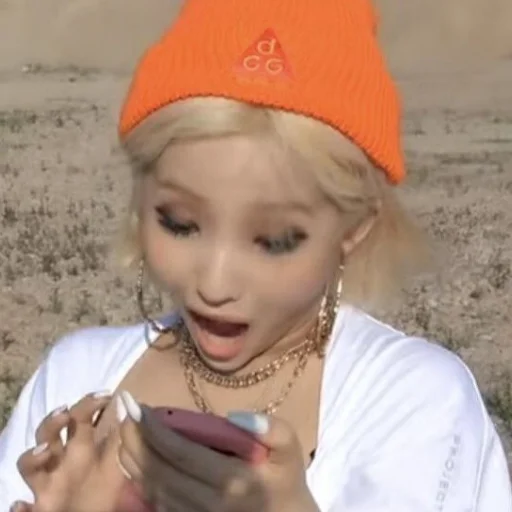 🤭 Стикер «(G) I-DLE» для Telegram