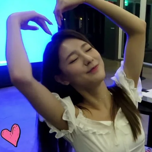 😘 Стикер «(G) I-DLE» для Telegram