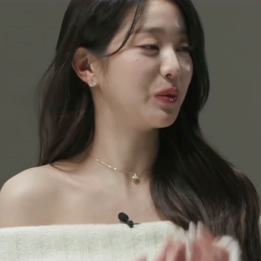 🤍 Стикер «WONYOUNG» для Telegram