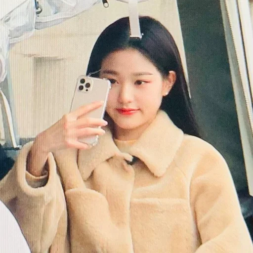 🐝 Стикер «wonyoung random —» для Telegram