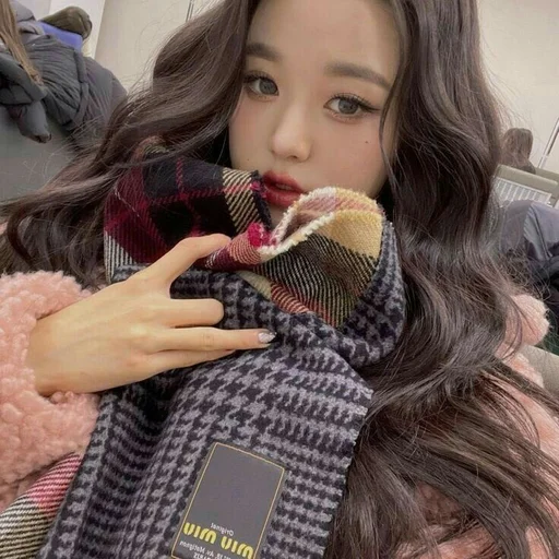 🐯 Стикер «wonyoung random —» для Telegram