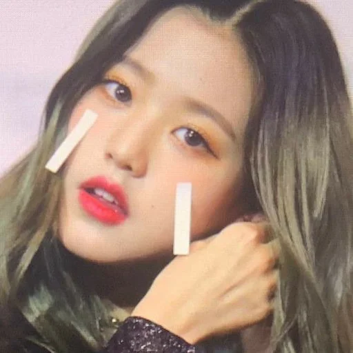 🐯 Стикер «wonyoung random —» для Telegram