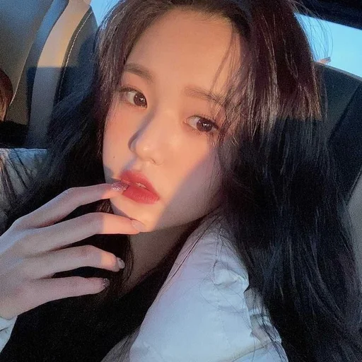 🐯 Стикер «wonyoung random —» для Telegram