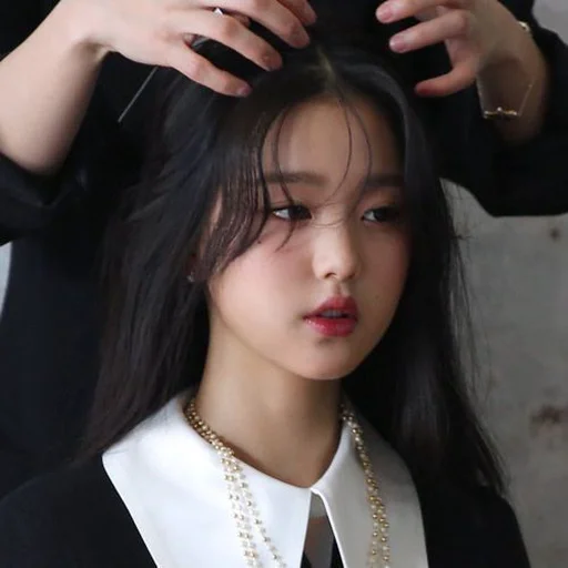 🐯 Стикер «wonyoung random —» для Telegram