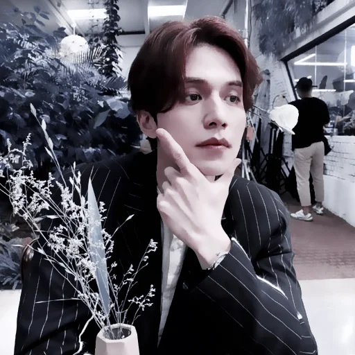 🐬 Стикер «Lee Dong Wook» для Telegram