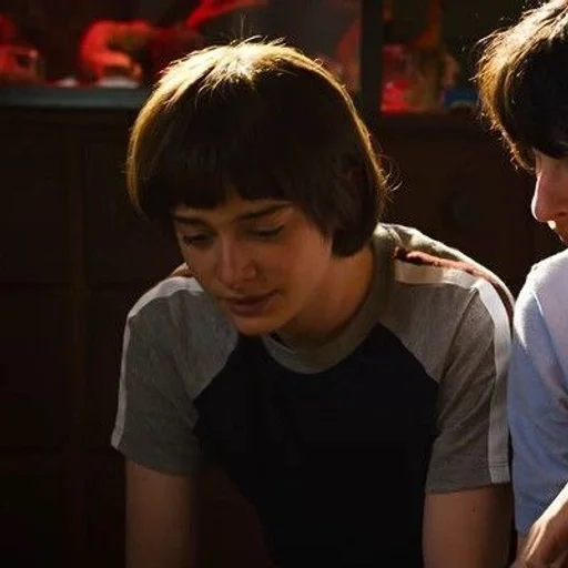 🌷 Стикер «Stranger Things» для Telegram