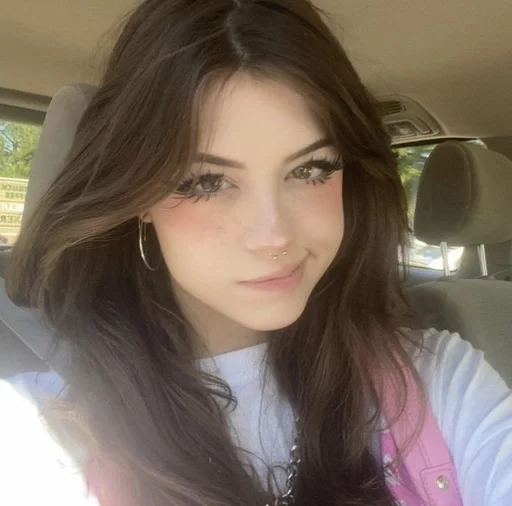 🌟 Стикер «Hannah Owo» для Telegram