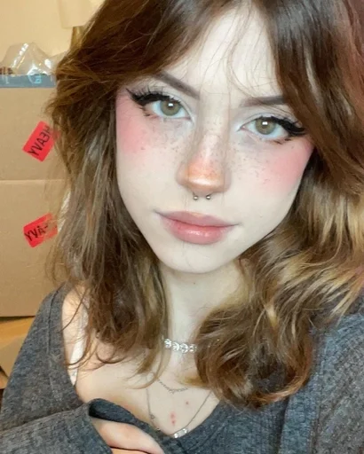 🌟 Стикер «Hannah Owo» для Telegram