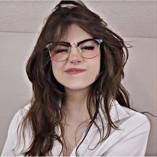 🌟 Стикер «Hannah Owo» для Telegram
