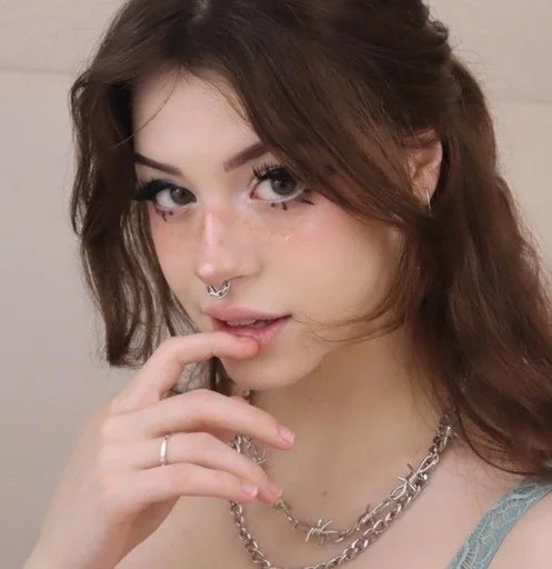 🌟 Стикер «Hannah Owo» для Telegram