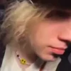 Стикер 33 🎧 хазяева