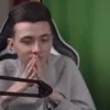 Стикер 21 😅 Хесус - эмоджи-картинки со стримером