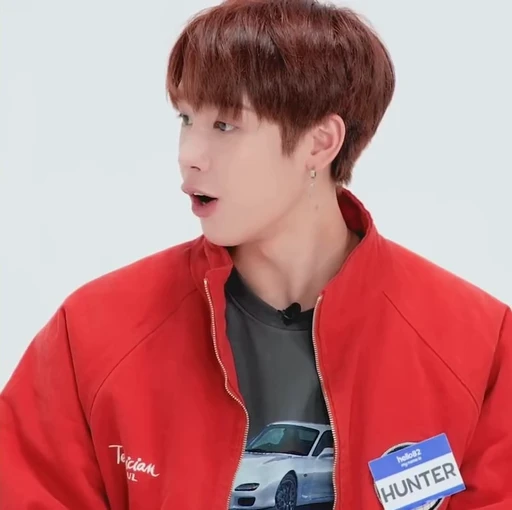 📏 Стикер «xikers - Yujun - Hunter - Yechan» для Telegram