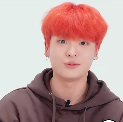📏 Стикер «xikers - Yujun - Hunter - Yechan» для Telegram