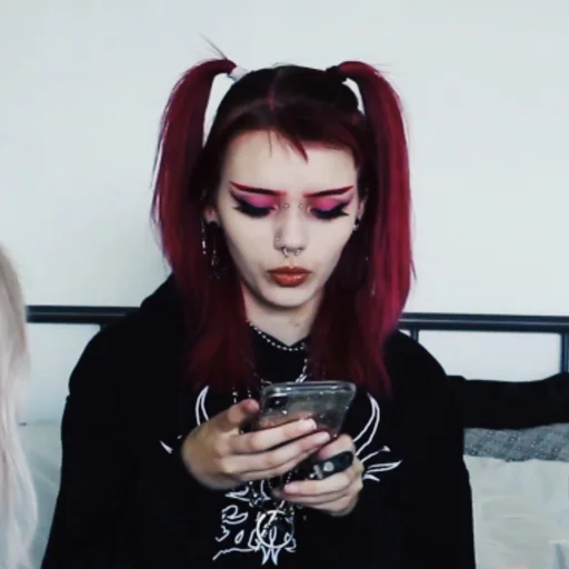 🕷 Стикер «Xovie» для Telegram