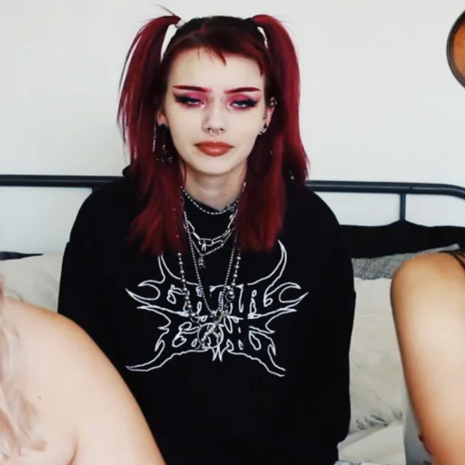 🕷 Стикер «Xovie» для Telegram