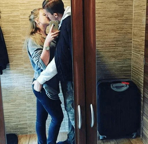 😘 Стикер «gif.sxy.new.» для Telegram