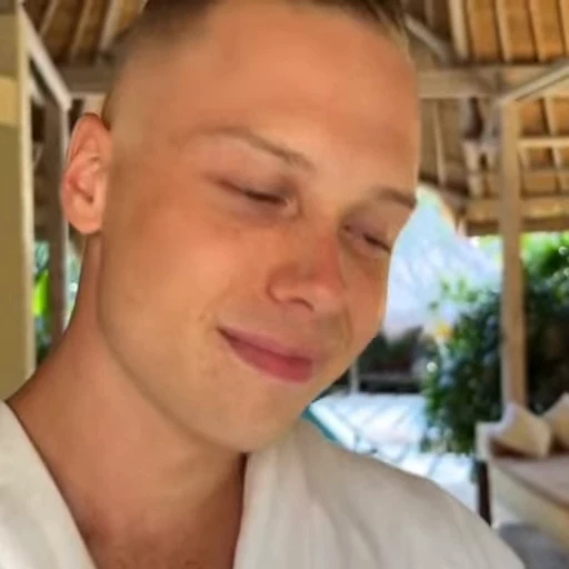 😈 Стикер «Янчик» для Telegram